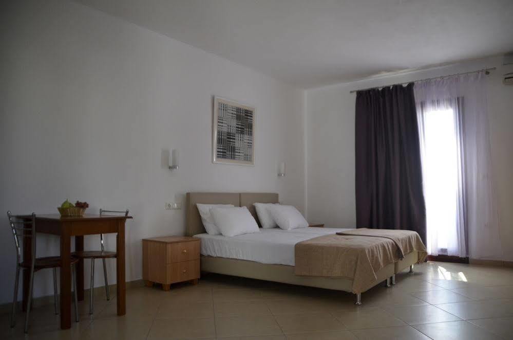 Alex Mike Apartamento Agia Anna  Exterior foto
